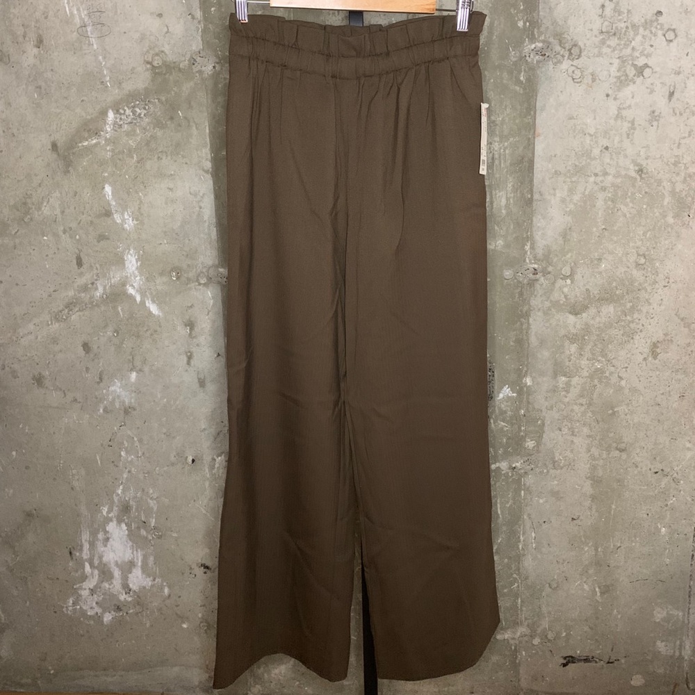 Uniqlo high waisted wide leg pants